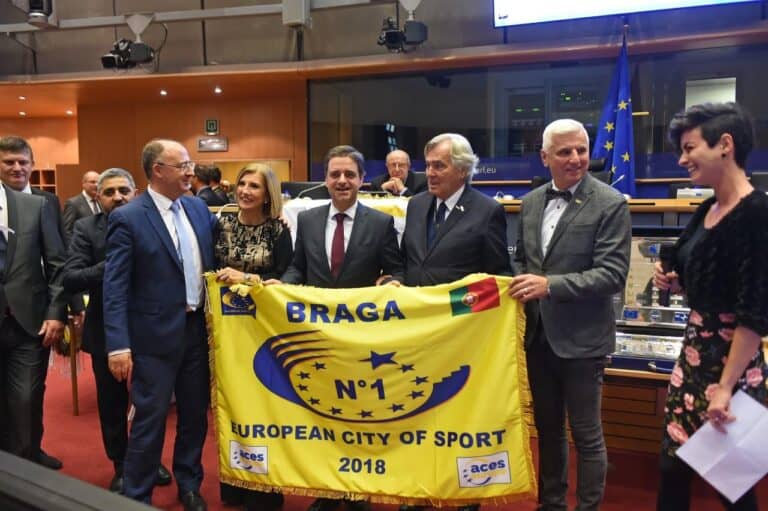 Bandeira Melhor Cidade Europeia do Desporto vem para Braga