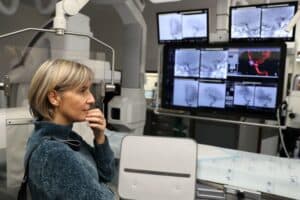 Ministra da Saúde apela ao uso da Linha de Saúde 24