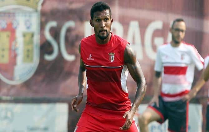 Dyego Sousa não tem lesão grave