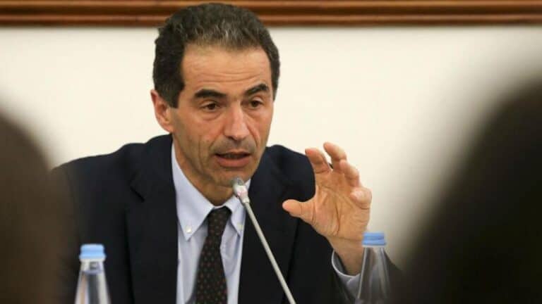 Criadas condições de contrato para 7 mil investigadores