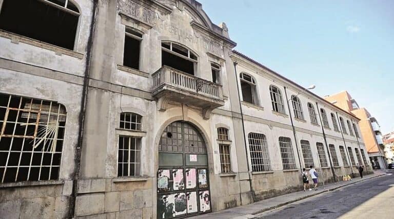 Bairro da Alegria pede suspensão da venda da Confiança