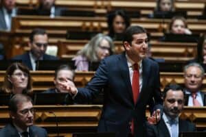 Hugo Soares vai ao Conselho Nacional do PSD em Guimarães