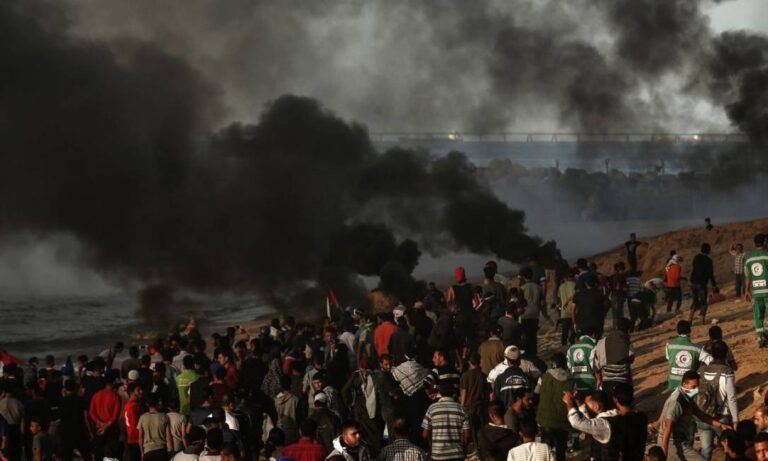 Palestiniano fere três soldados israelitas antes de ser morto em Gaza