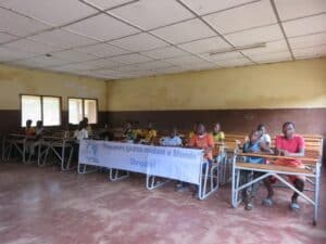 Associação Sopro equipa sala da aula em Moçambique 