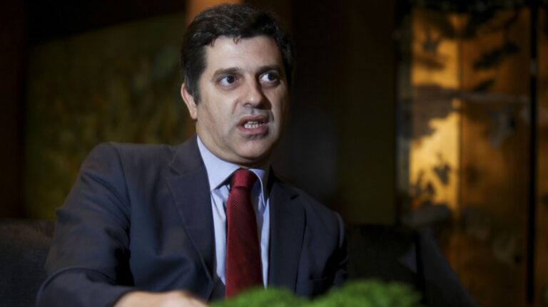 Ex-ministro da Economia marca presença na Universidade do Minho