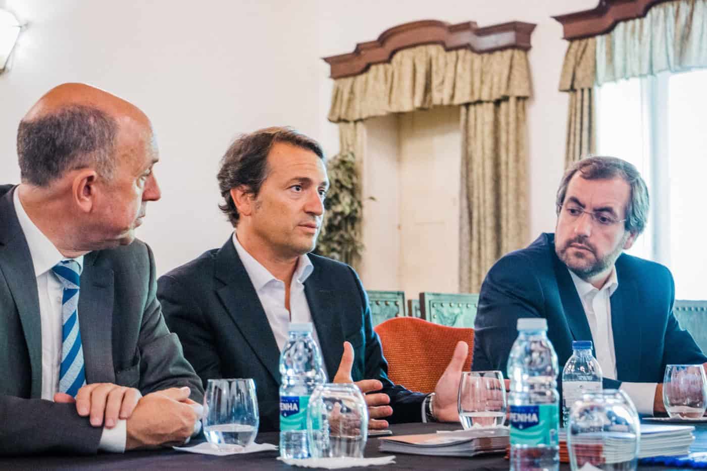 "Todos os militantes do PSD têm que estar disponíveis para ajudar"