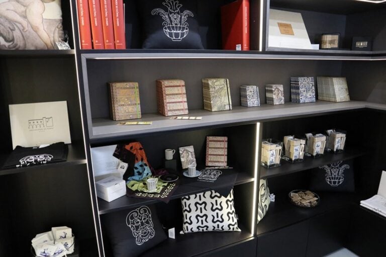 Loja oficial da UMinho já está aberta ao público