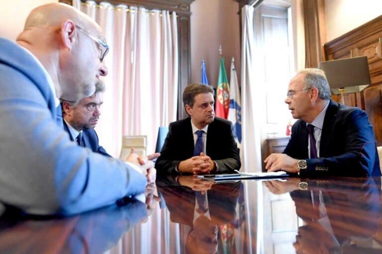 Braga e Santiago de Compostela apostadas em fortalecer ligação