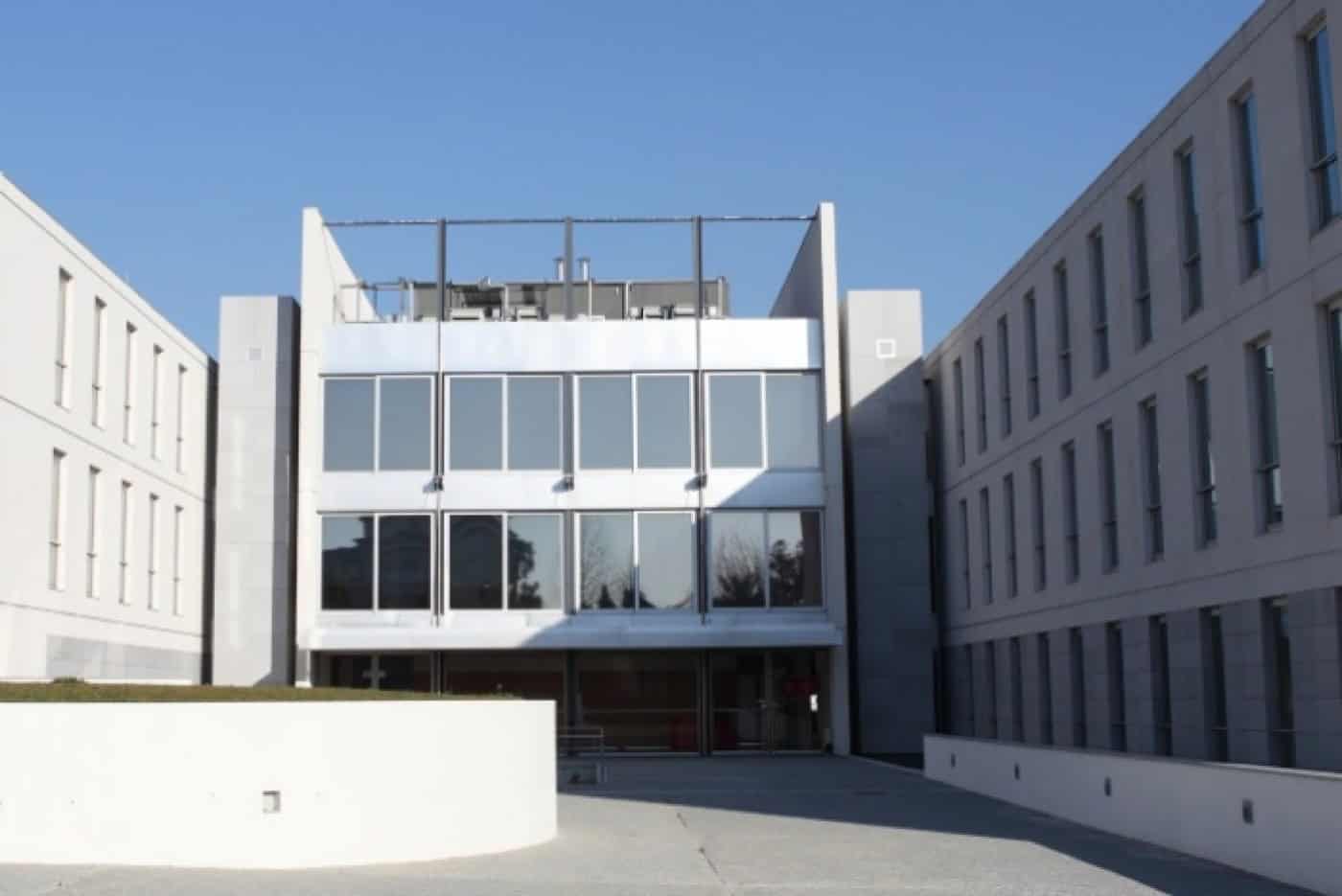 Marques Mendes e Alberto Martins marcam presença na Semana de Direito