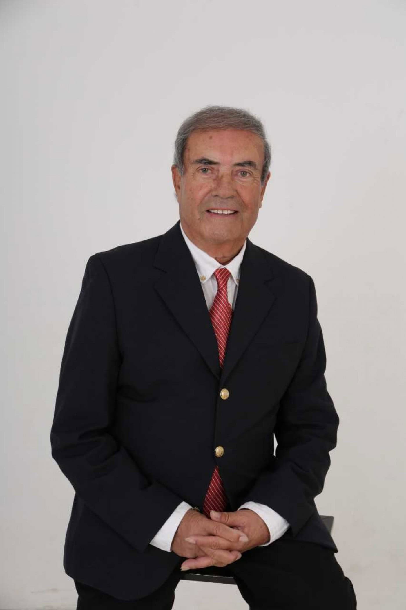 Jardim de Infância D. Elzira Cupertino de Miranda homenageia Jorge Carvalho