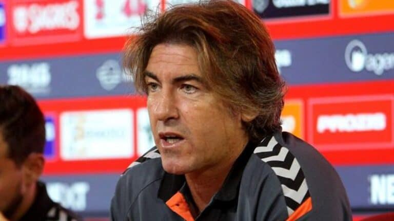 Sá Pinto mantém dois atletas no 11 inicial para duelo com Besiktas