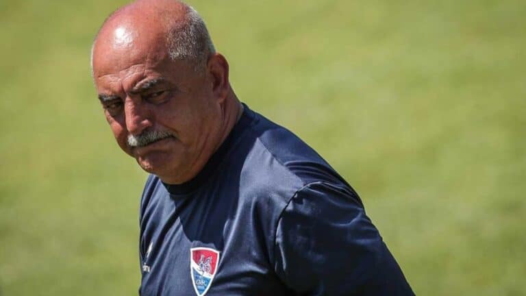 Vítor Oliveira alerta: "Precisamos de voltar rapidamente às vitórias"