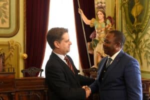 Braga quer intensificar ligação a África a partir da Costa do Marfim