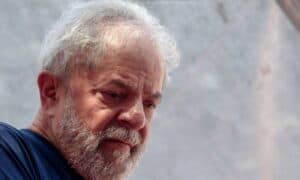 Defesa vai pedir libertação imediata de Lula da Silva
