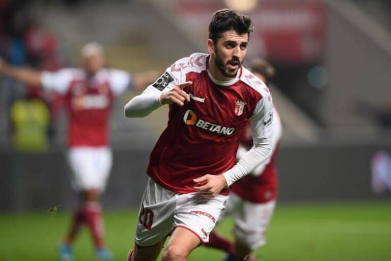 SCB vence Rio Ave e sobe ao 6º lugar