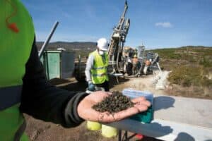 Partido MAS exige respostas quanto à exploração de lítio na região