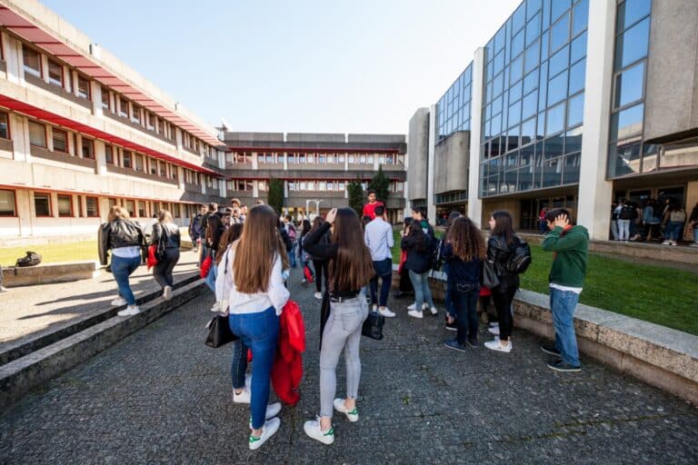 Provedora quer que alunos permaneçam mais tempo nos campi