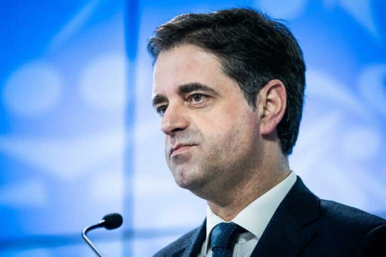 "Adiamento da regionalização era uma desilusão anunciada"