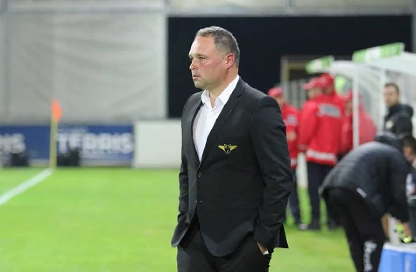 Vítor Campelos já não é treinador do Moreirense