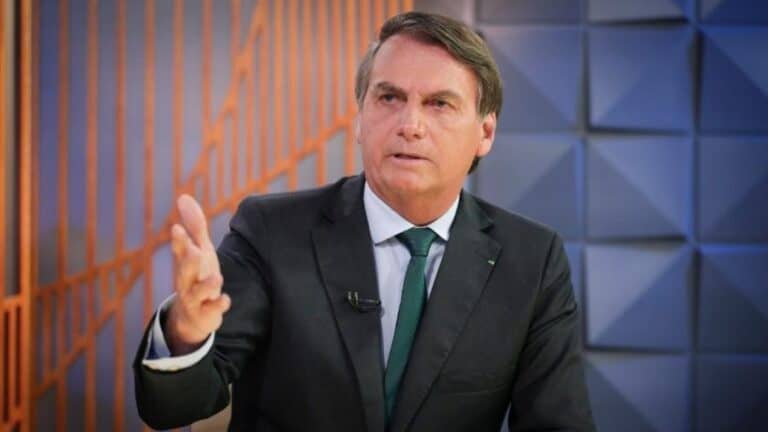 Presidente brasileiro no hospital após queda na residência oficial