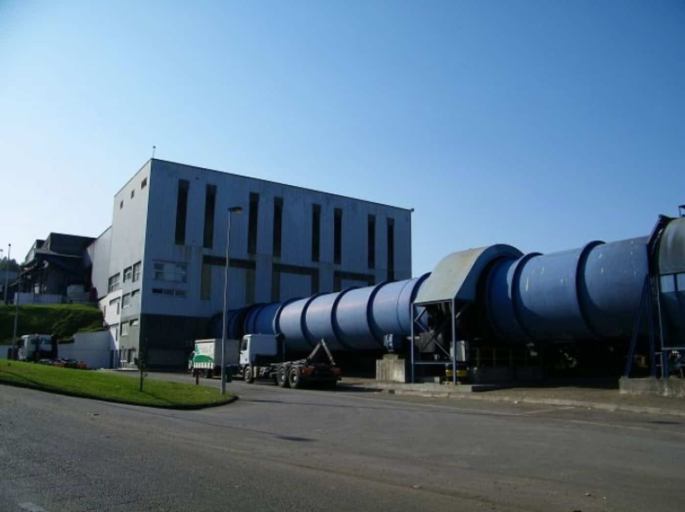 Trabalhadores da Resinorte em protesto contra baixos salários