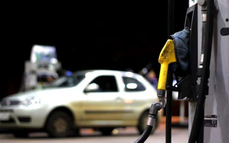 Novo ano traz subida nos preços dos combustíveis
