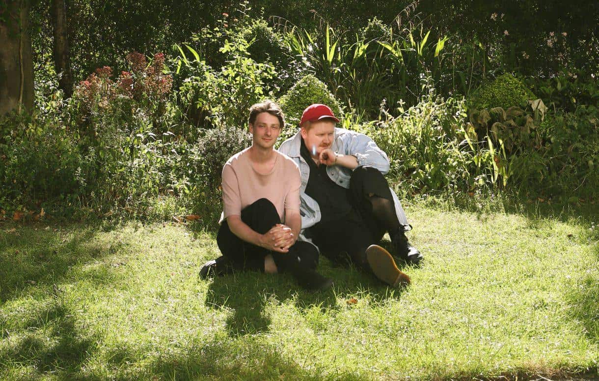 Banda Her's morre em acidente de carro