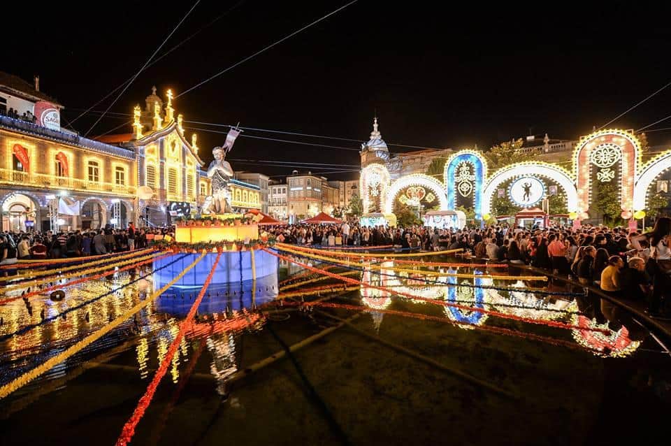 Braga ilumina-se hoje para o São João