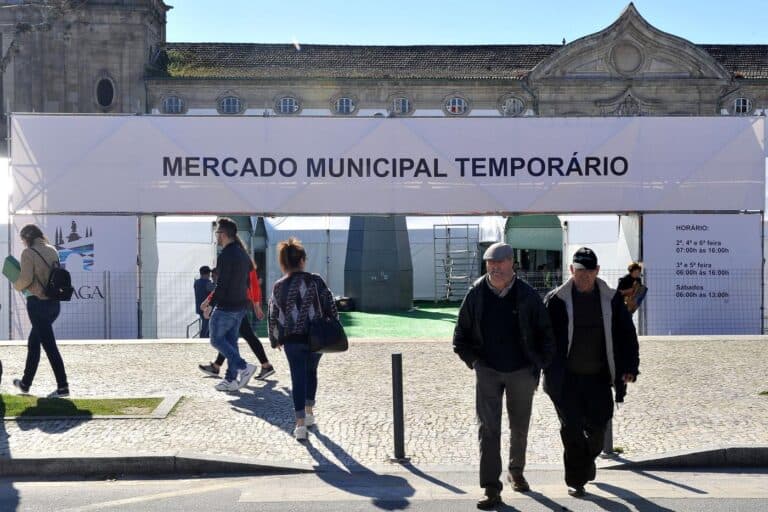 Mercado Municipal Temporário abre portas esta quinta-feira