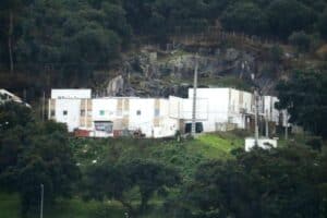 Vai a CMB pagar duas vezes o terreno do bairro do Picoto?