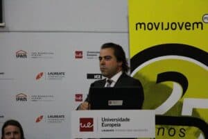 Movijovem muda de liderança