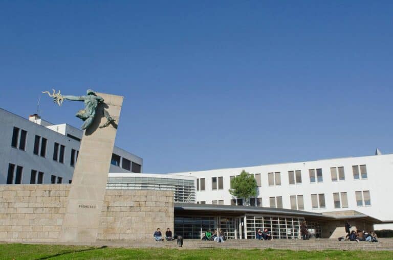 UMinho debate mudanças do sistema educativo