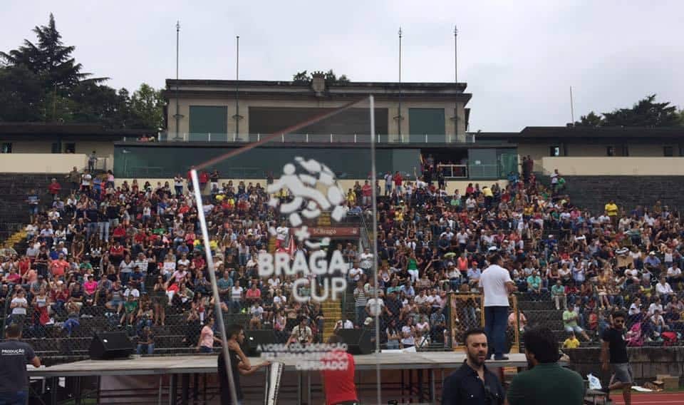 Braga Cup abre-se ao futebol feminino
