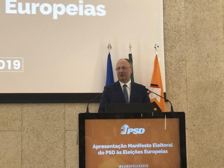 JMF leva à Europa projecto para incentivar têxtil da região