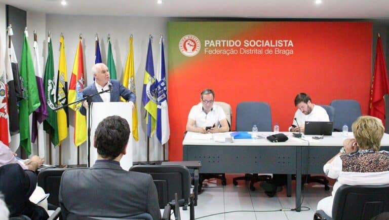 Socialistas ‘do contra’ queixam-se de Joaquim Barreto