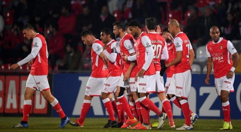 SCB vence e encontra FCP nas meias da Taça