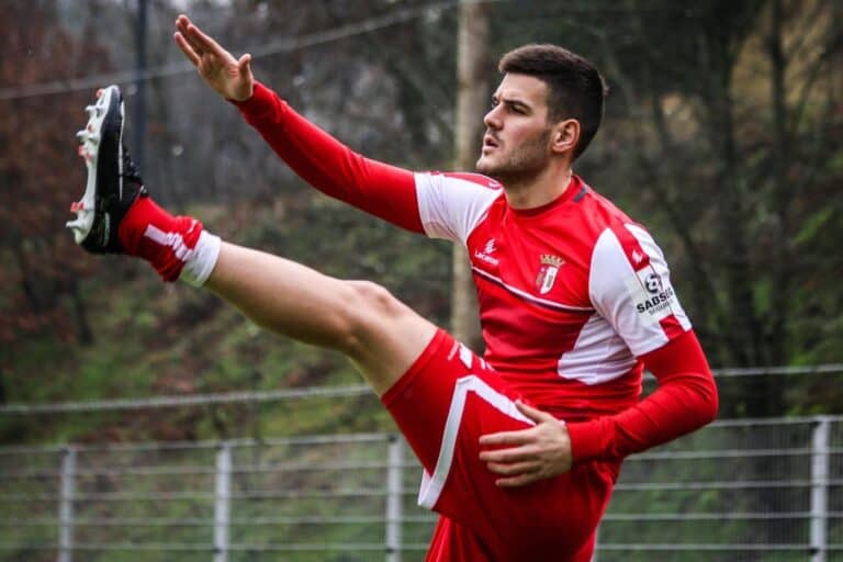 SC Braga cede Lukic ao Apollon Smyrnis