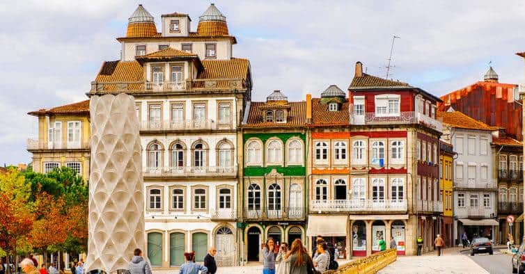 "Desafio é conciliar turismo com quem reside" - Maria Matos