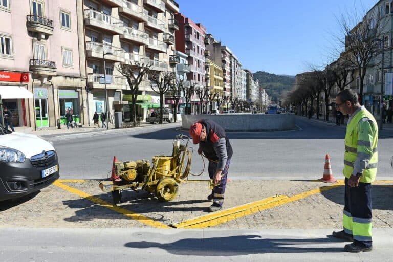 CMB duplica lugares de cargas e descargas