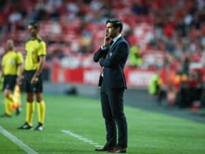 "Custa-me que atirem pedras ao futebol" - Abel Ferreira