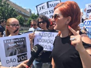 Manifestação. Professores dizem estar "sem voz"
