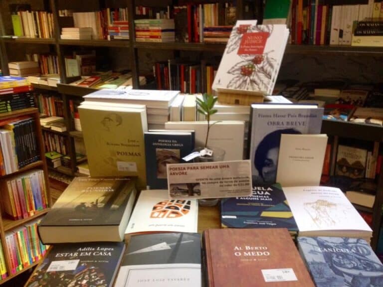 Poesia para semear uma árvore. Um casamento perfeito