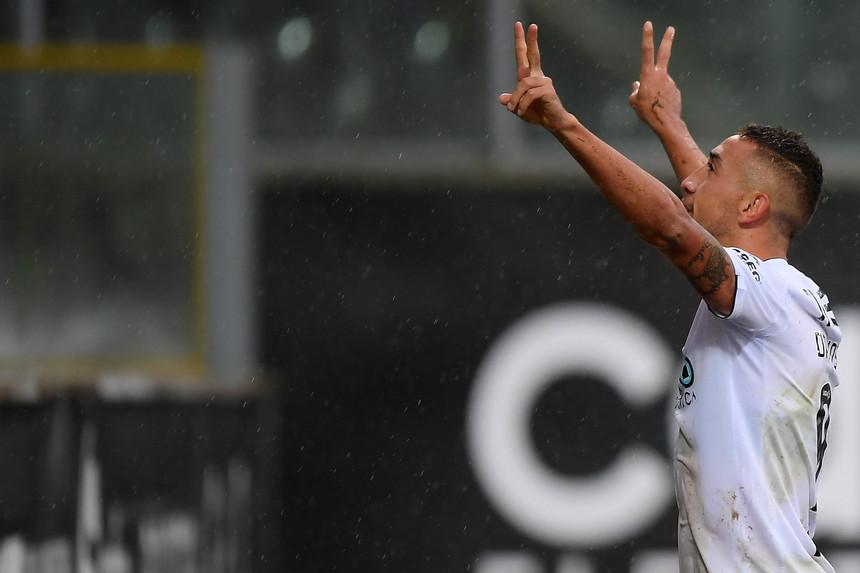 Vitória SC vence Santa Clara por 2-0