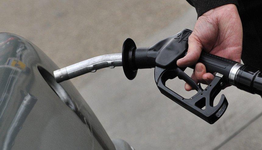 Taxa de carbono sobre combustíveis vai aumentar