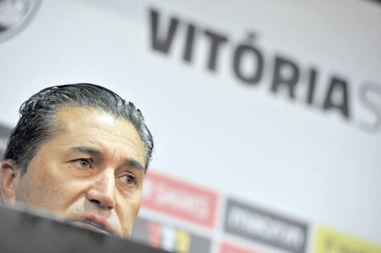 Peseiro: "Parabéns ao FC Porto, mas amanhã queremos vencer"