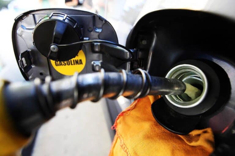 Preços da gasolina e gasóleo inalterados na próxima semana