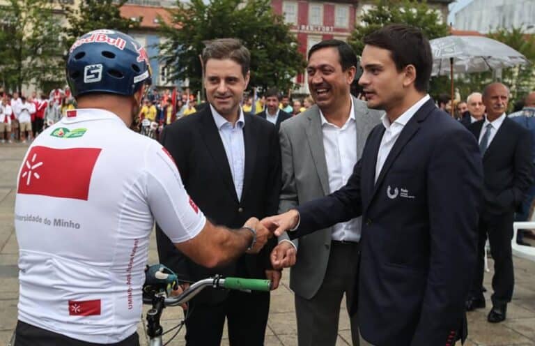 Delmino Pereira elogia crescimento da carreira dual