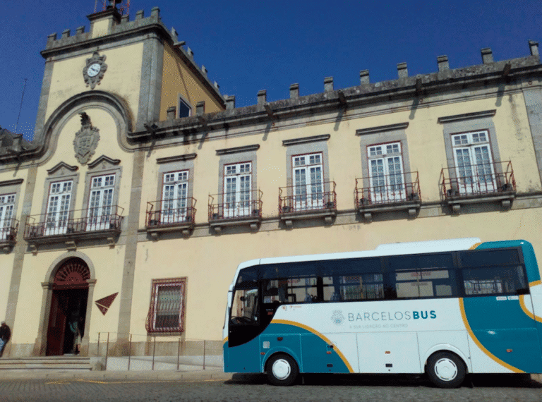Barcelos lança rede de transporte urbano