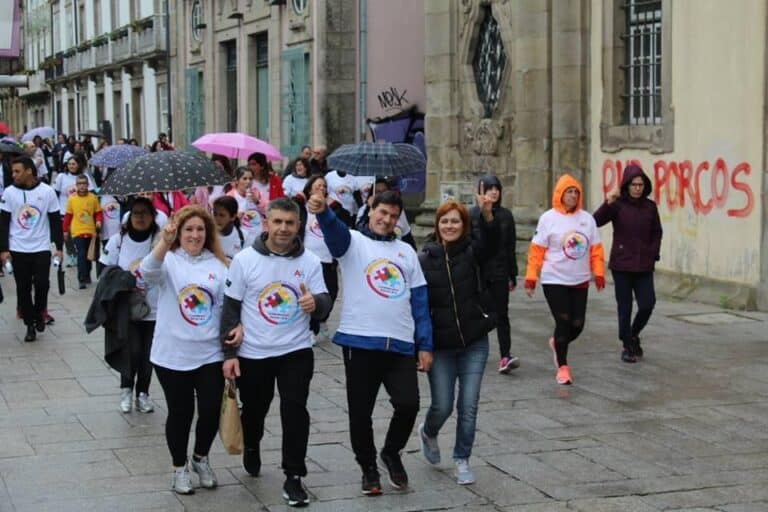 3 mil pessoas e 25 mil euros angariados na Caminhada da AIA