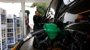 Gasolina mais barata a partir de segunda-feira